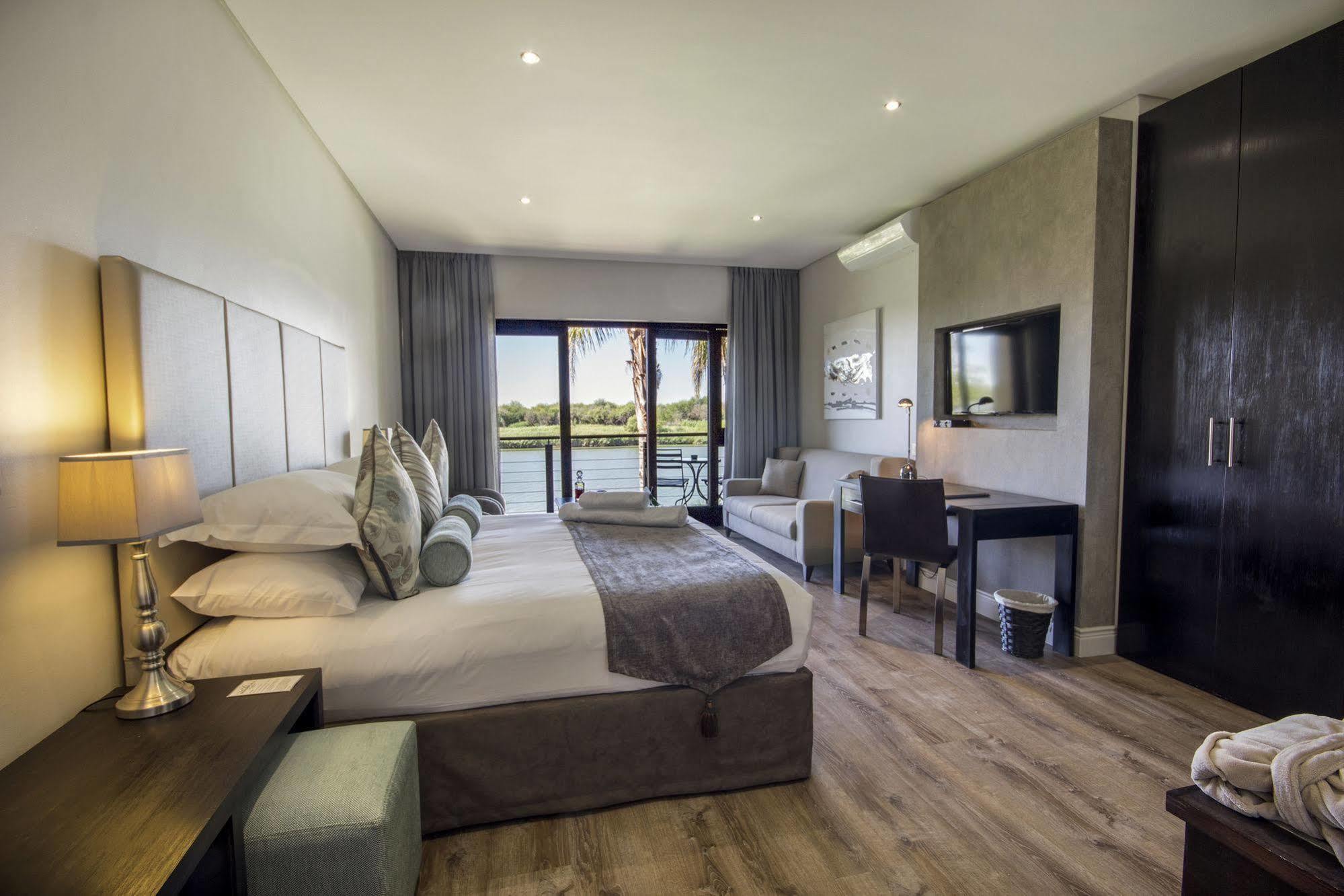 River Place Manor Upington Ngoại thất bức ảnh