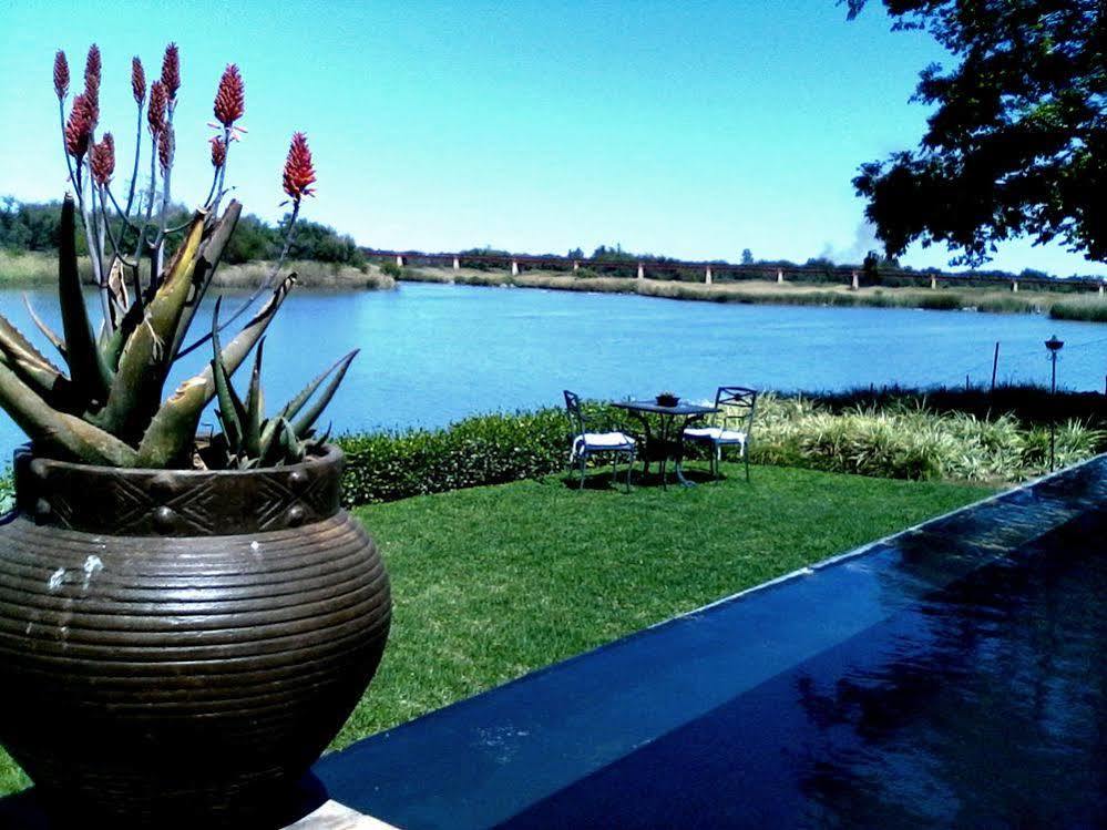 River Place Manor Upington Ngoại thất bức ảnh